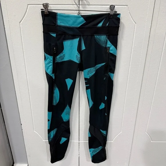 Lululemon Blue and Black Inspire Tight II *Full-On Luxtreme (Mesh) - Picture 5 of 14